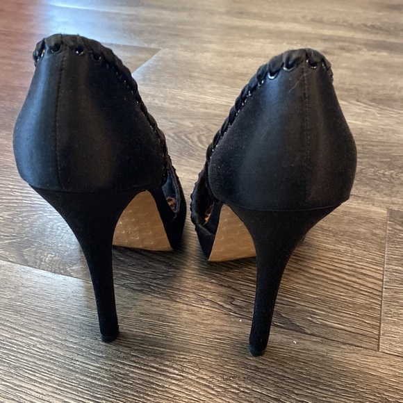 New Betsey Johnson Heels 7 - Picture 4 of 8